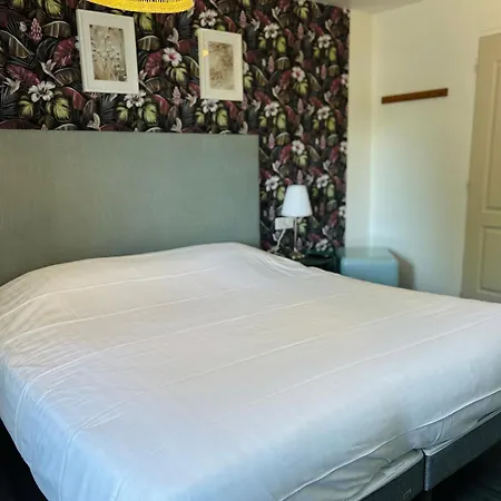 Le Lys Hotel 3*