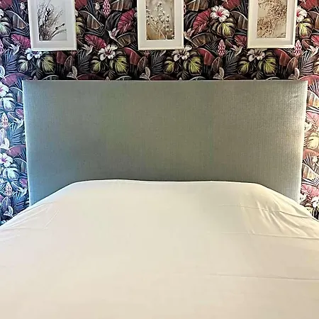 Le Lys Hotel