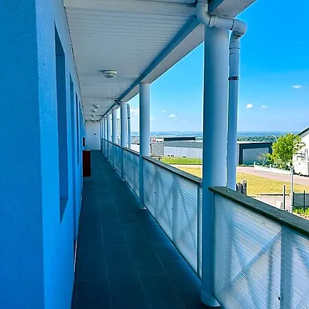 Le Lys Hotel Oeting